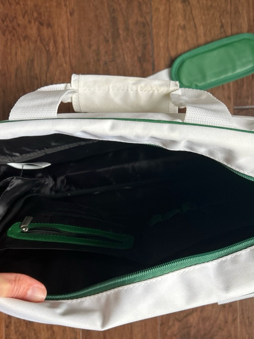 Lacoste White and Green Men's Crossbody Messenger Bag - Picture 7 of 7